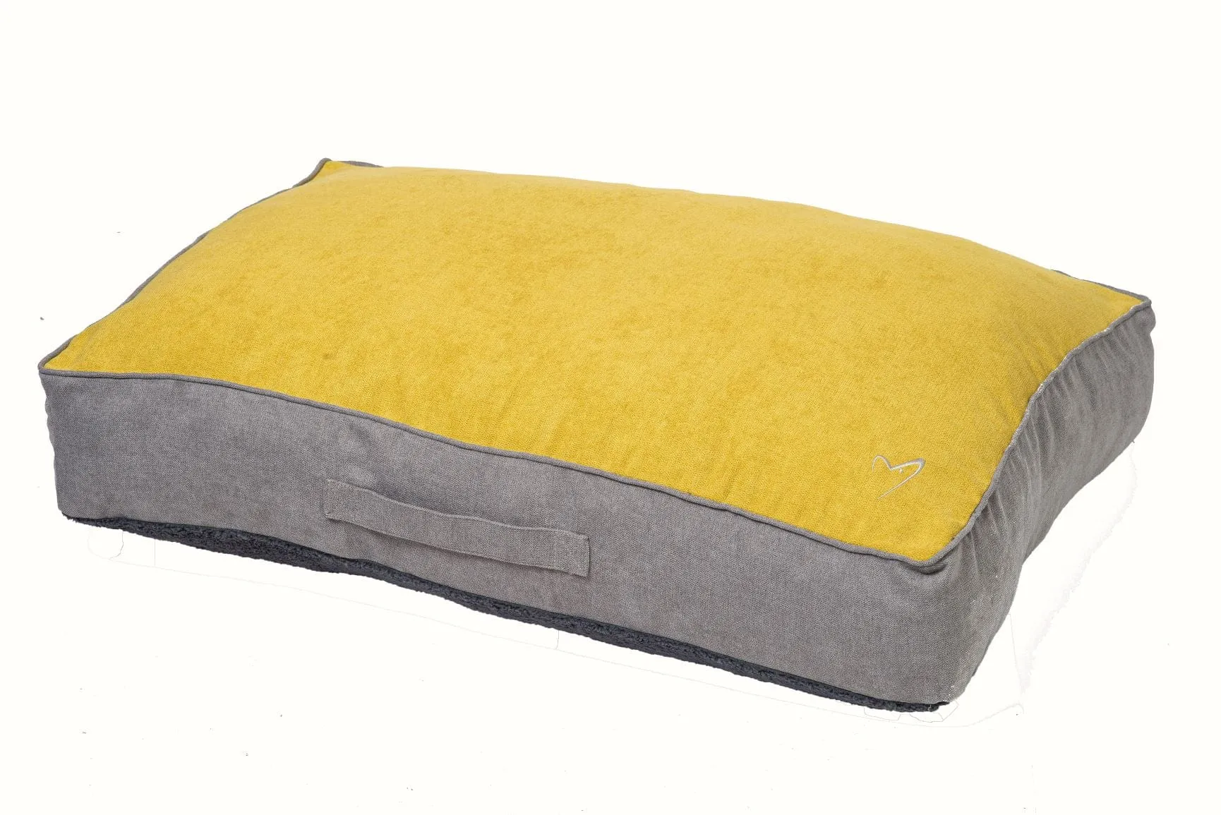 Camden Winter Sleeper Pet Bed