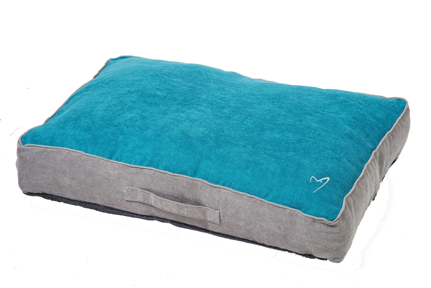 Camden Winter Sleeper Pet Bed