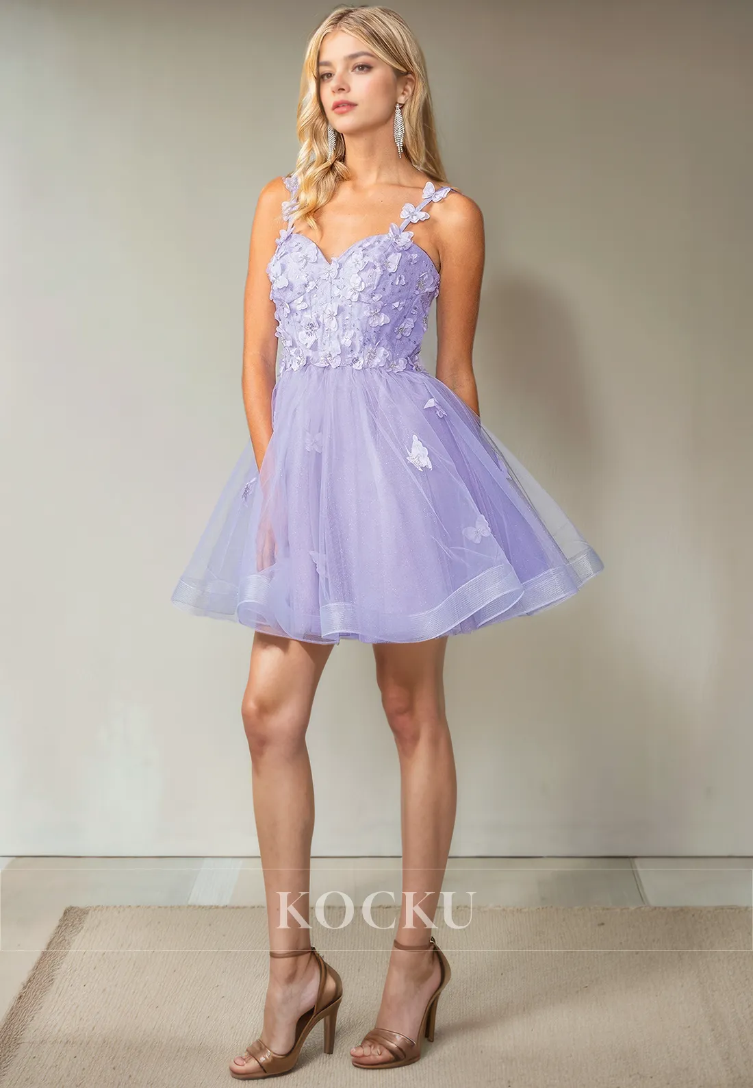 Elegant & Luxurious Straps A-Line Appliques Tulle Party Homecoming Dress