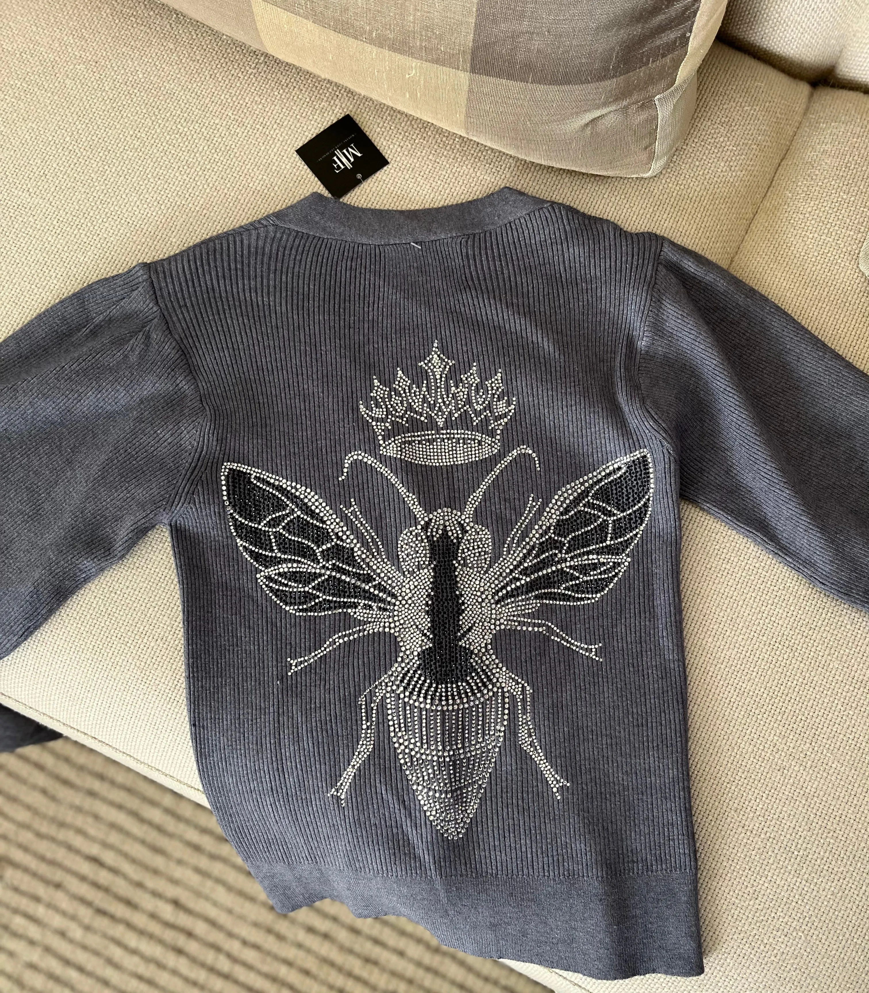 Sweater, Cardigan Gray, Silver Queen Bee