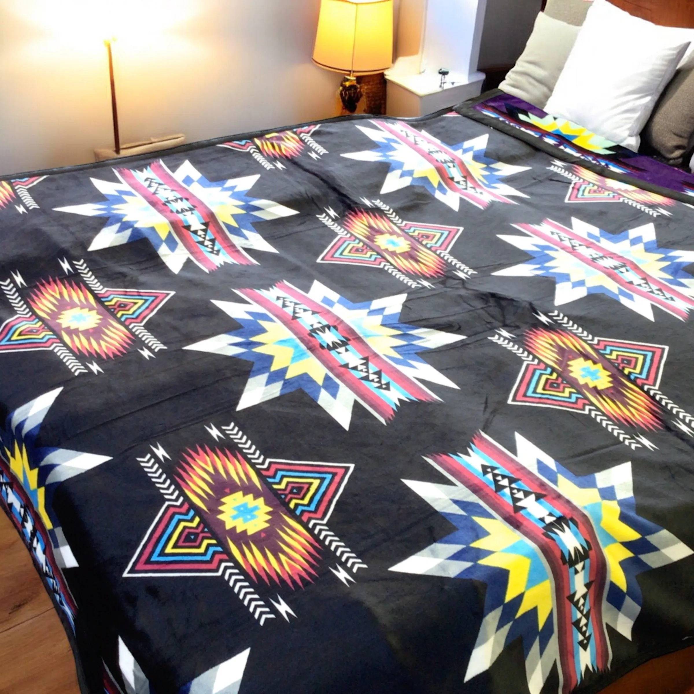 Twin Size Native Design Blanket (Purple)