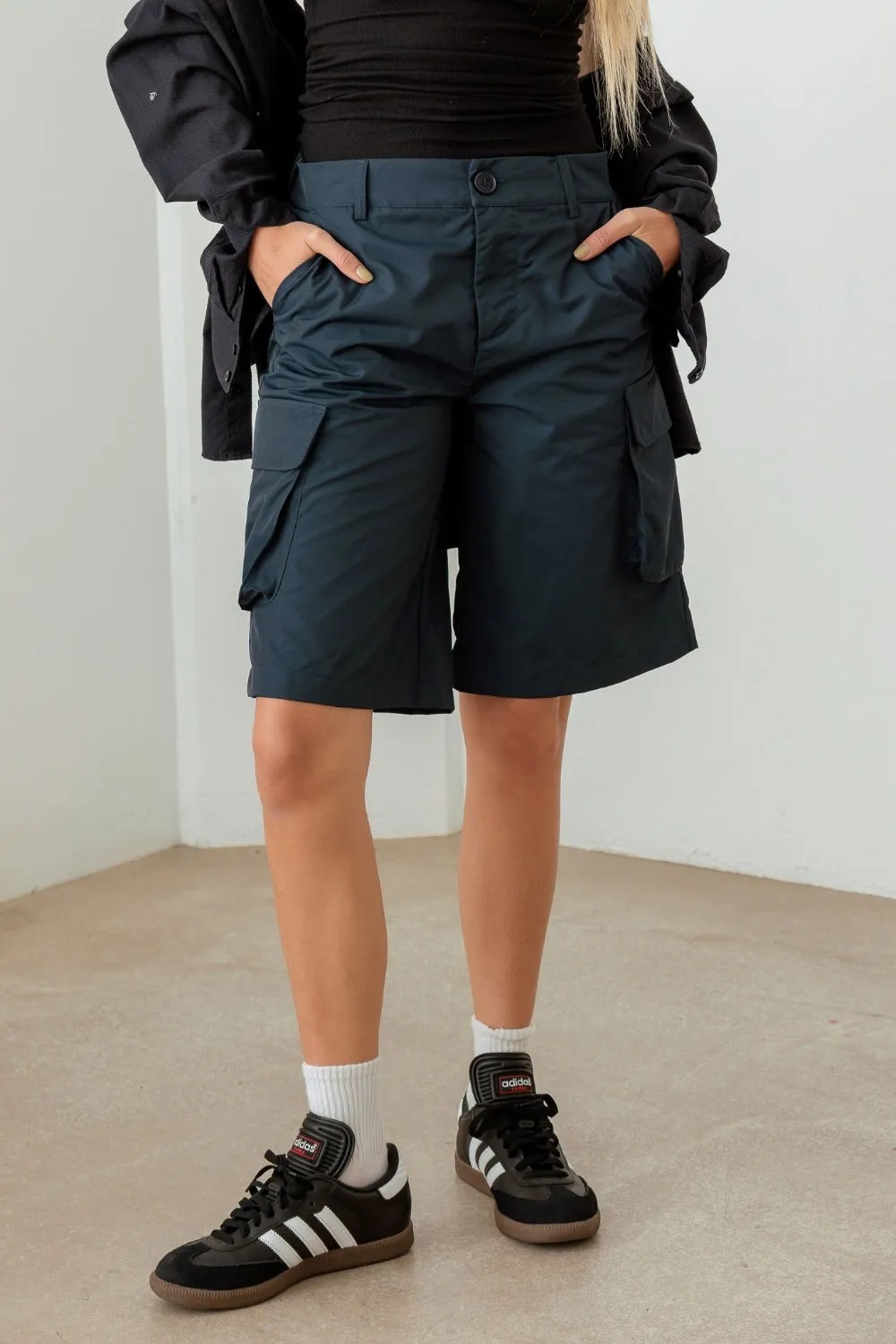 Women's Le Lis Navy Cargo Bermuda Shorts