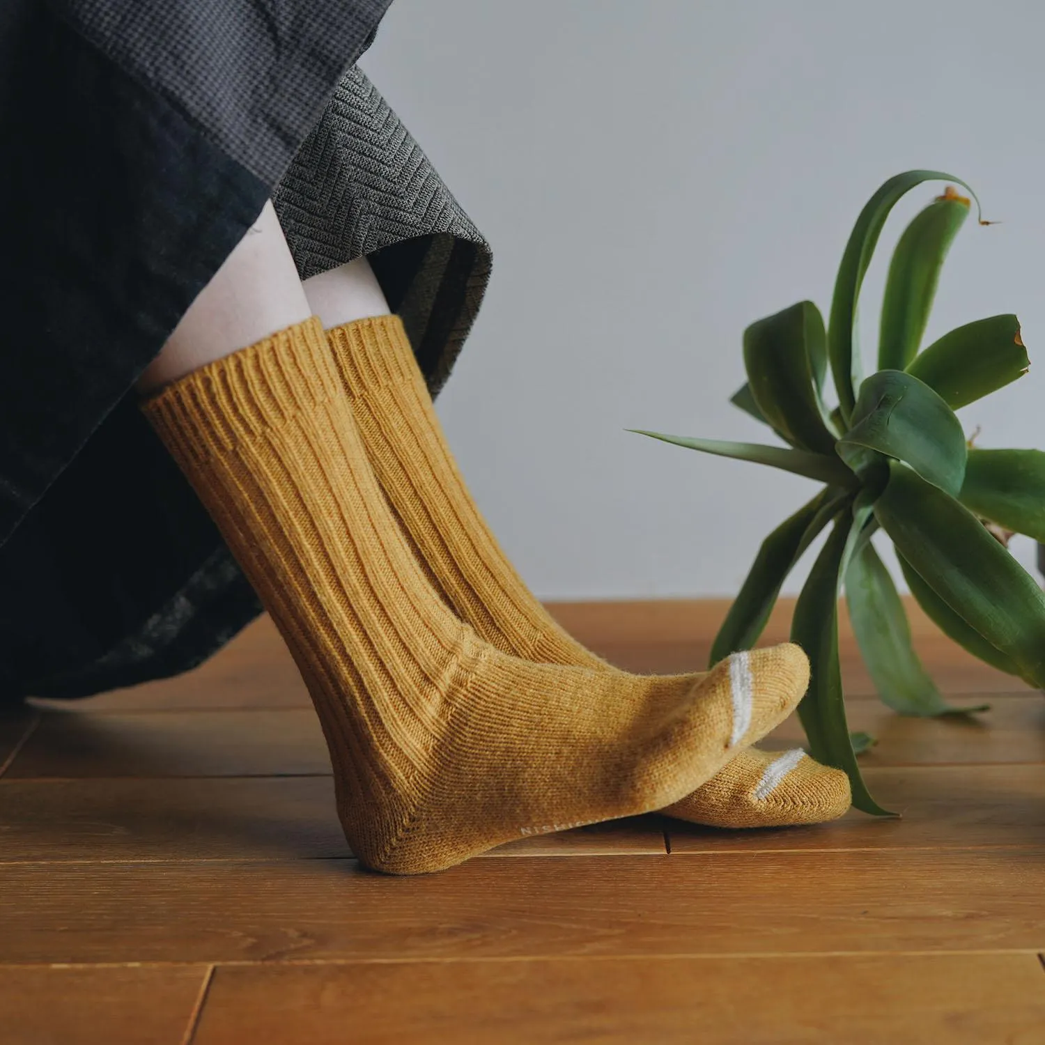 Wool Ribbed Socks - Apple Soda