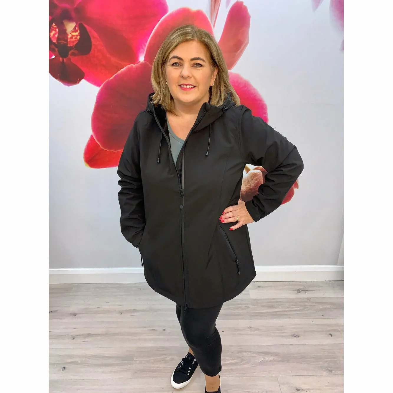 Zizzi Softshell Jacket in Black